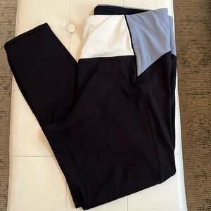 NWOT ~ Calia by Carrie Underwood leggings ~